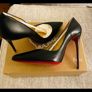 New, never worn, Christian Louboutin So Kate heels.